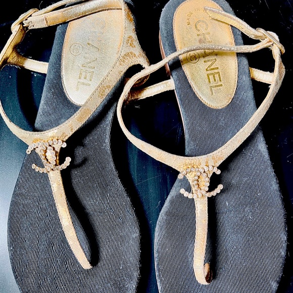 CHANEL thong sandals with ankle strap and interlocking CC logo size 37 EU - Picture 1 of 2